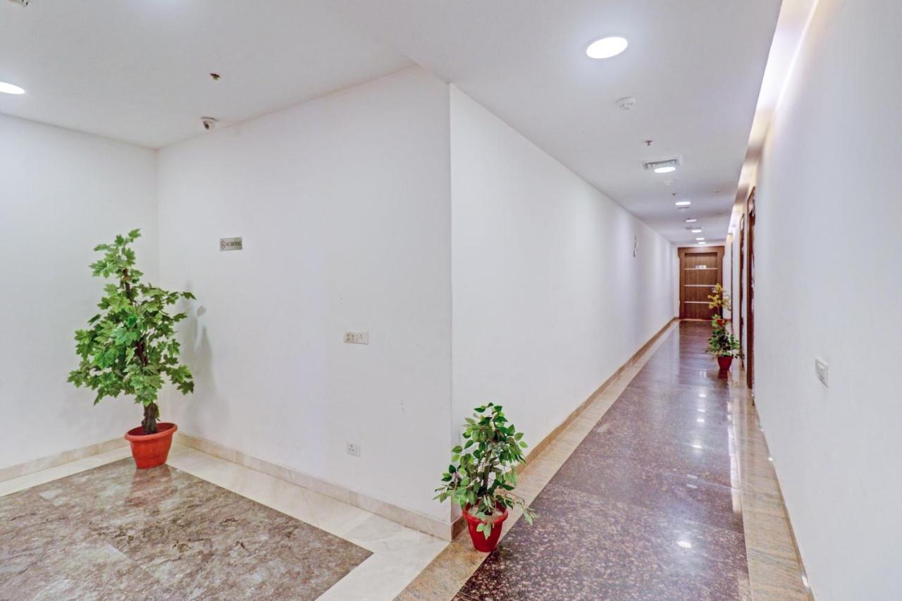 Hotel Oyo Townhouse 484 Sanskriti à Delhi  Extérieur photo