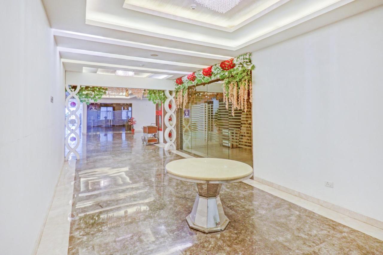 Hotel Oyo Townhouse 484 Sanskriti à Delhi  Extérieur photo