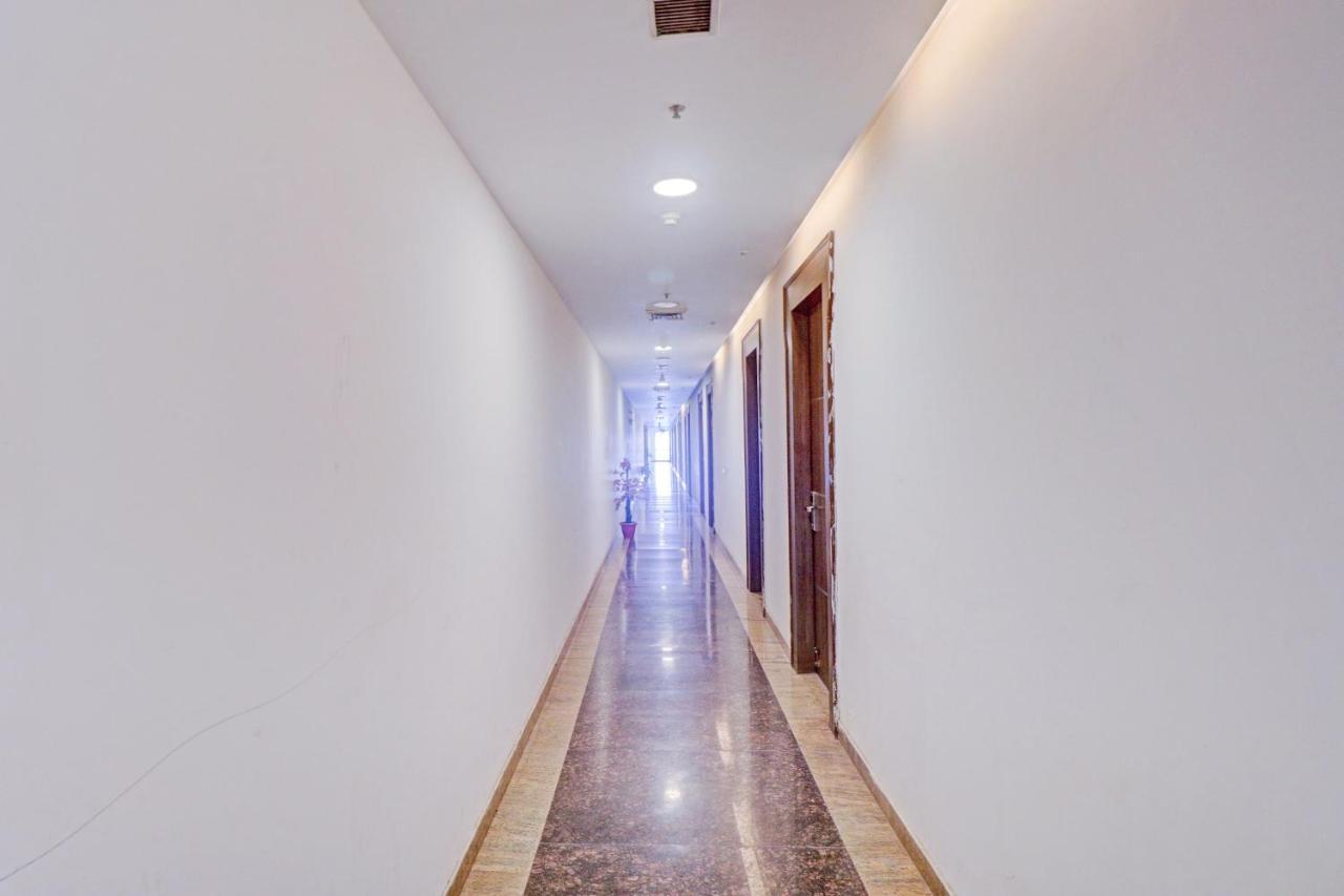 Hotel Oyo Townhouse 484 Sanskriti à Delhi  Extérieur photo
